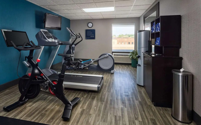 Hampton Inn Massillon