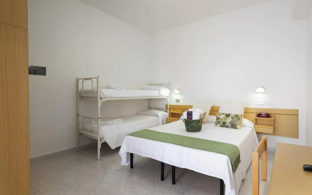 Hotel Cola Frontemare
