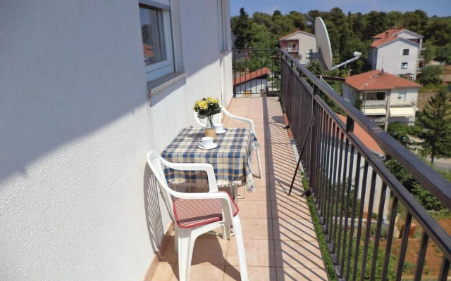 Amazing Apartment in Pula With 2 Bedrooms