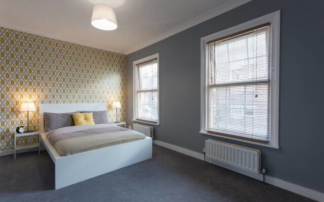 Hastings House Luton - Inhabit Short Stays