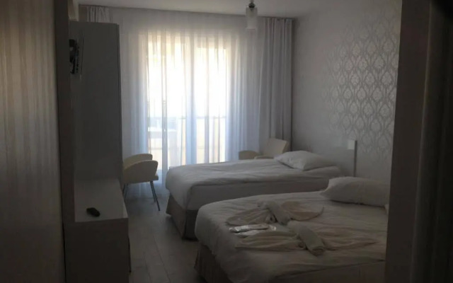 Cinas Hotel