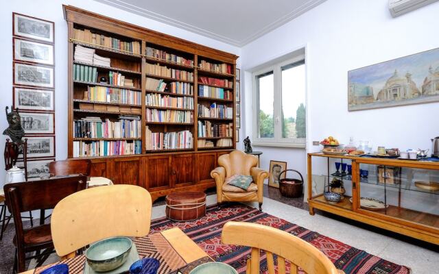 Aventino Orange Garden Suites