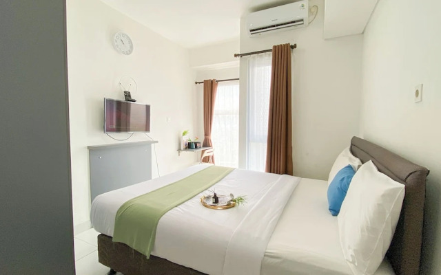 Best Deal And Restful Studio At Amazana Serpong Apartment