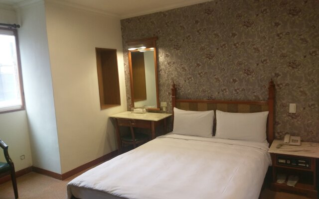 Puyisy Business Hotel