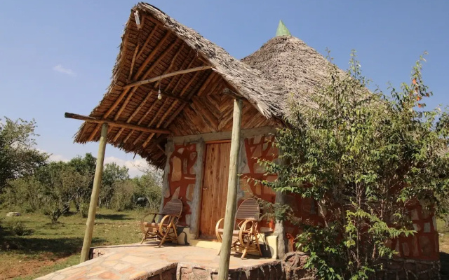Orngatuny Mara King Camp