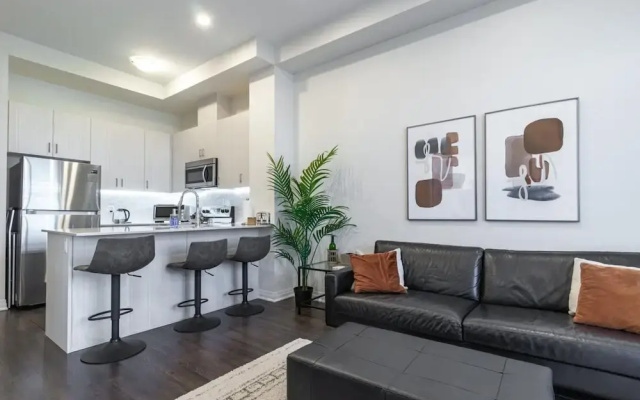 Premium 1 Bed w Rental Car Netflix Amazon