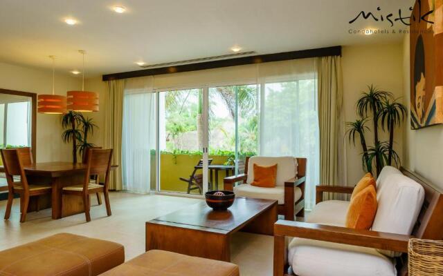 Pueblito Escondido Luxury by Mistik