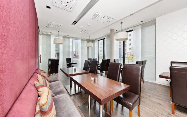 Stoltzen Hotel  Apartments