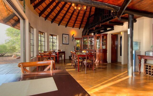 Mvuradona Safari Lodge