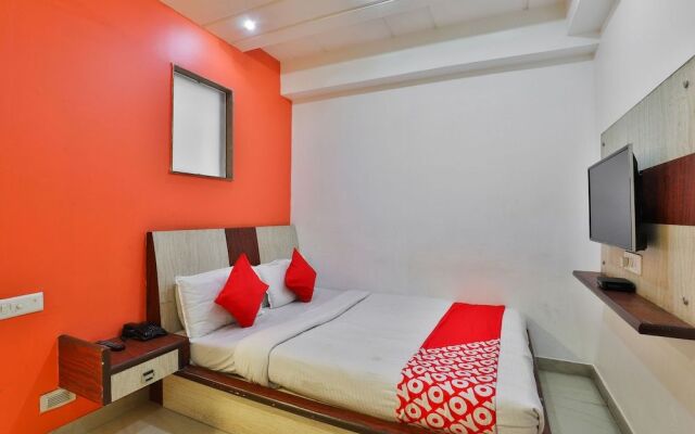 OYO 22574 Hotel Deep Palace