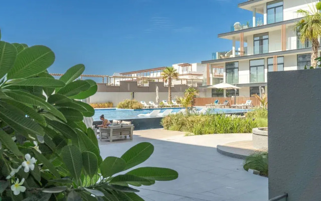 Peaceful Studio - Perfect for Relaxation in JVC