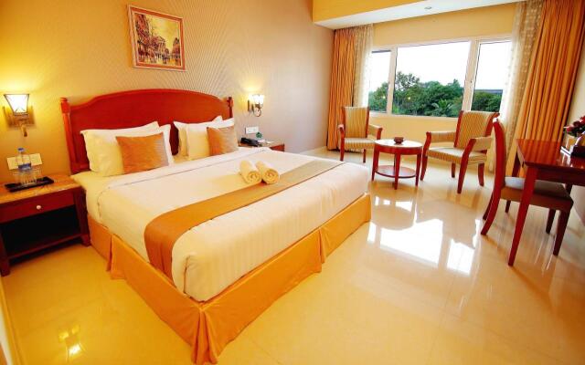 Camelot Hotel