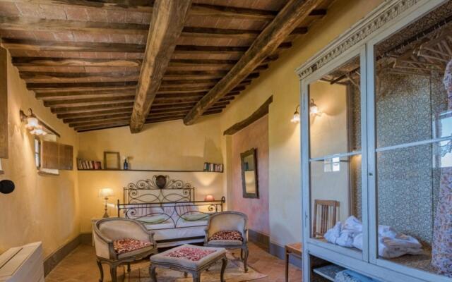 Beautiful Luxury Independent Villa With 13 Sleeps -prugnolo