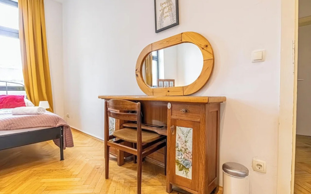 Cozy Room Near U6 Dresdner Subway Line