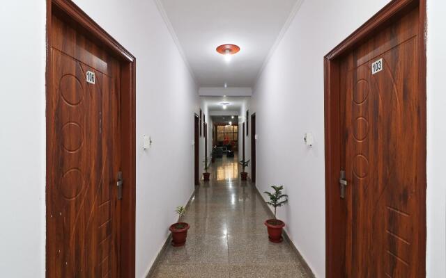 OYO 13107 Westend Residency