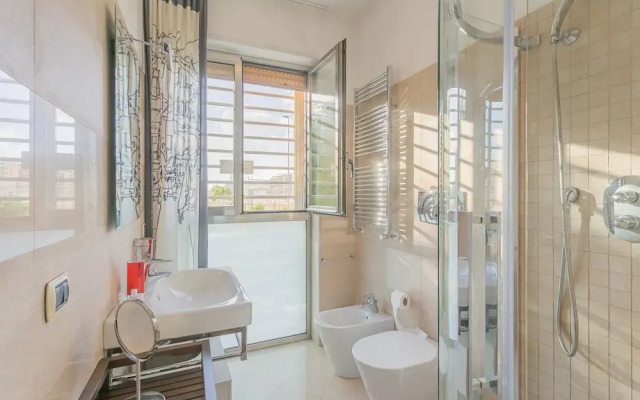 Ivy House in Bari With 1 Bedrooms and 1 Bathrooms