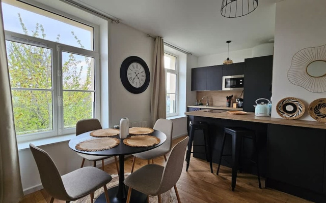 Elegant Apartment in a Luxury Residence