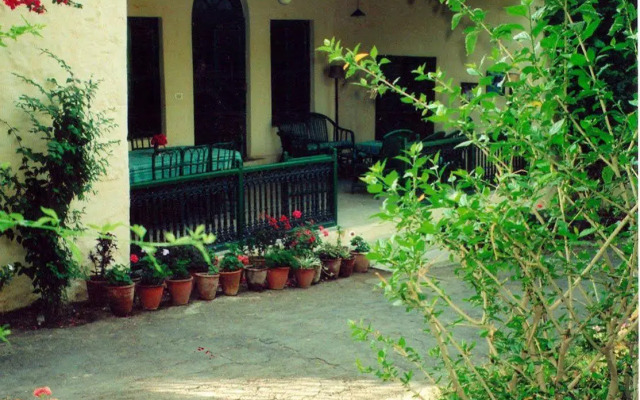 WelcomHeritage Connaught House