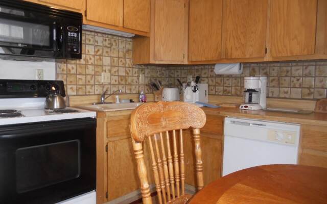 Homestake Condominiums