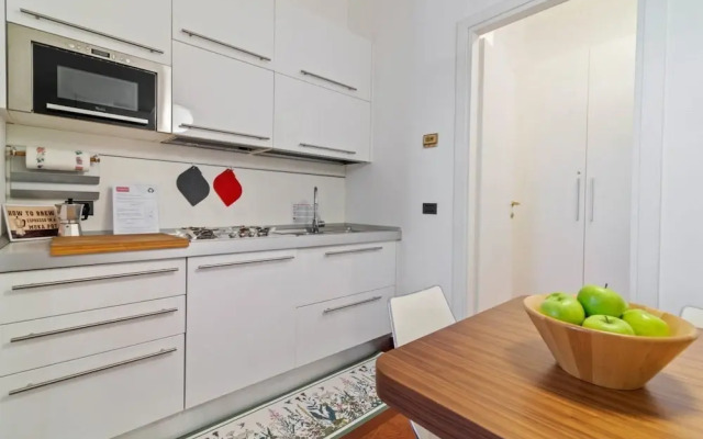 Piazza delle Erbe Stylish Flat