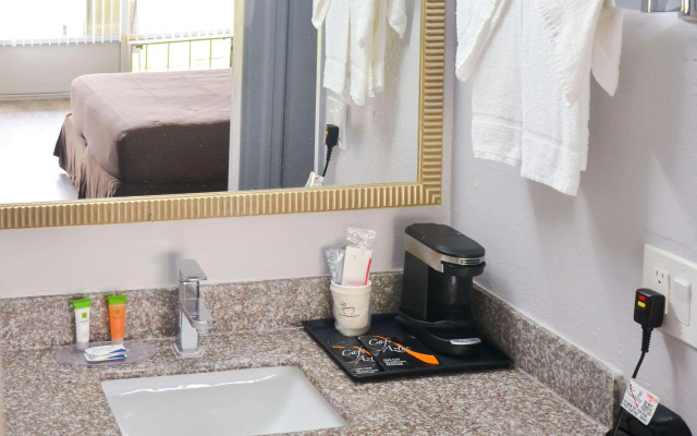 Rodeway Inn Sun City Center