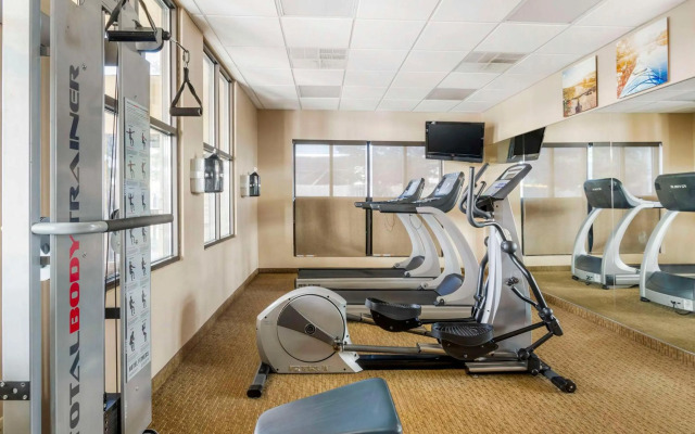 Comfort Inn & Suites