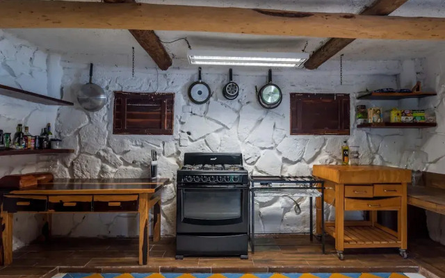 Casa Aakbal