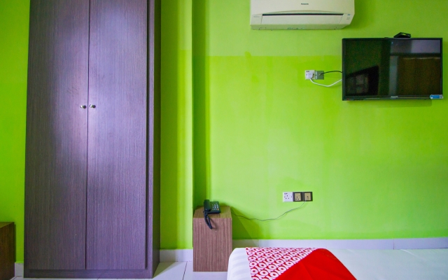 Max Star Hotel - Backpackers