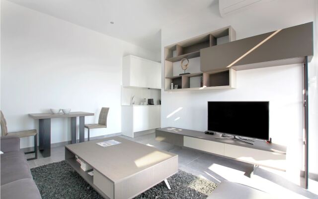 Alana Villa