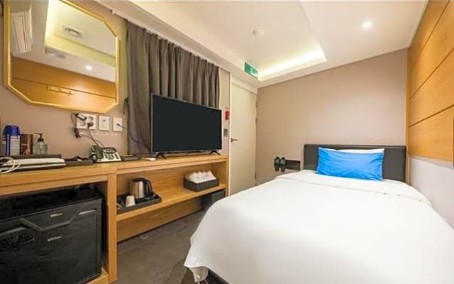 Bay 202 Hotel