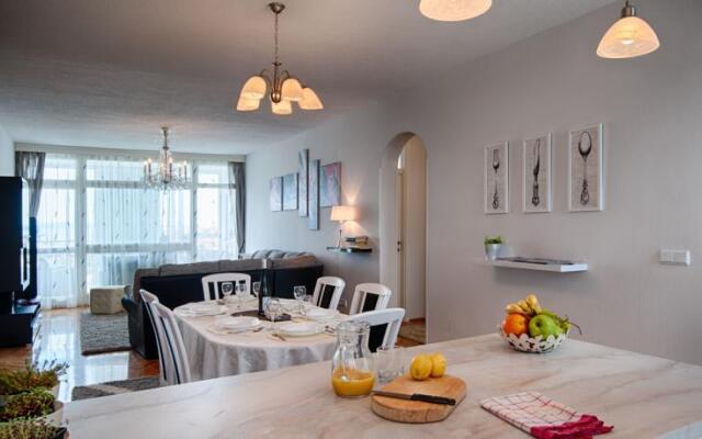 Leisure Apartment