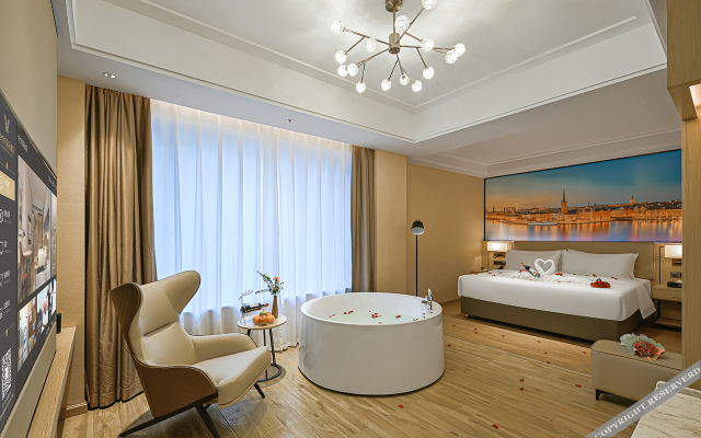 Vienna International Hotel (Guangzhou North Station Huadu Square Subway Station)