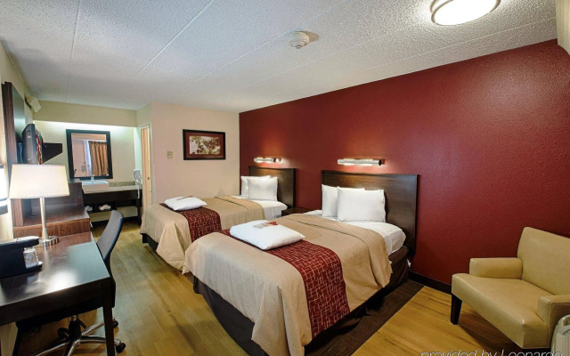 Red Roof Inn PLUS+ West Springfield