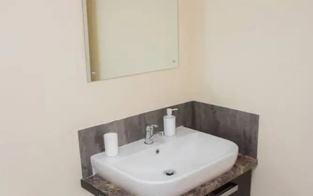 Charming 1-bed Apartment in Stroud