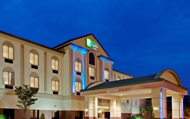 Holiday Inn Express and Suites Newton by IHG