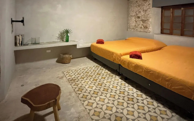 Casa con Piscina Nido Rosa