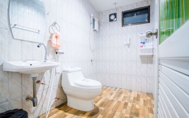 Grand Prix Pool Villa