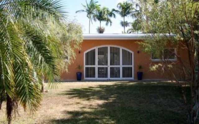 Jambala Beach House - Palm Cove