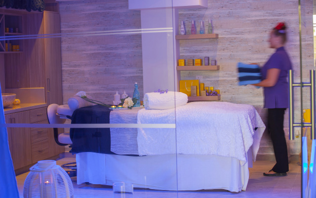 King Jason Paphos - Designed for Adults By Louis Hotels