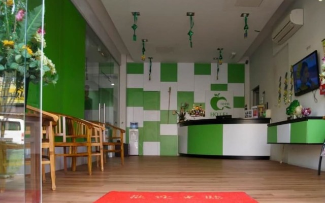 Green Hotel