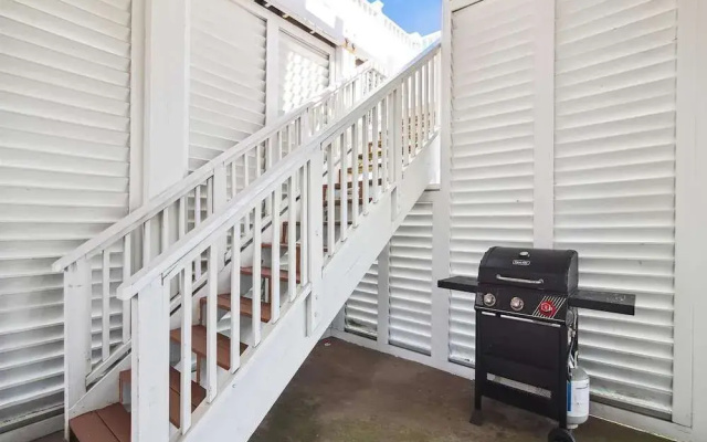 Vitamin Sea Retreat by Ryson Vacation Rentals