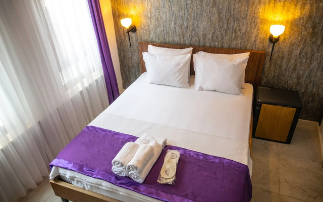 Ege Hotel