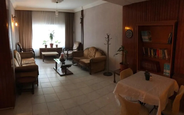 Mola Otel