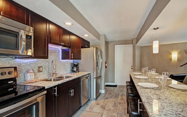 Peak 8 Ge E35 2 Bedroom Condo by RedAwning