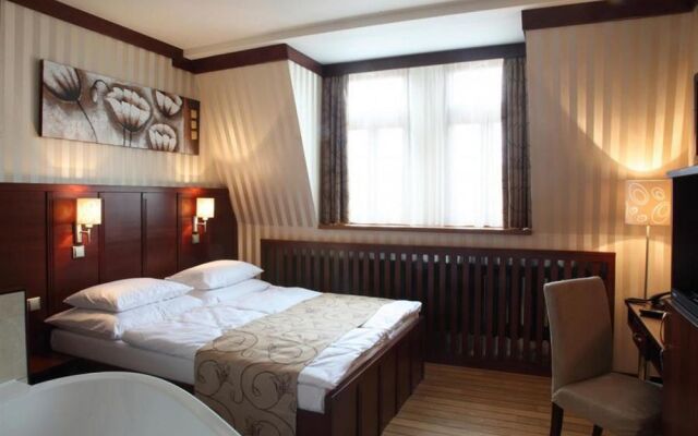 Hotel Alfred