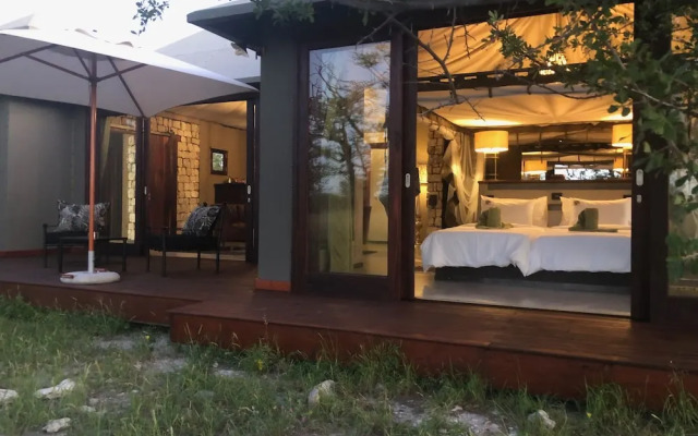 Etosha Oberland Lodge l Ondili