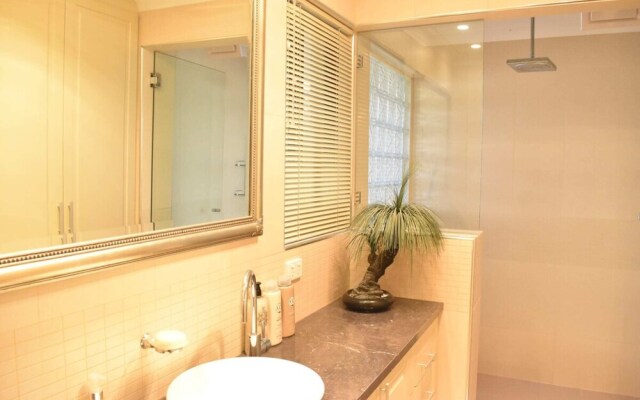 Professionally Cleaned 2bdr Villa, Great Location