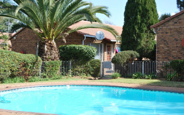 Sunward Park Guest House & Conference Centre