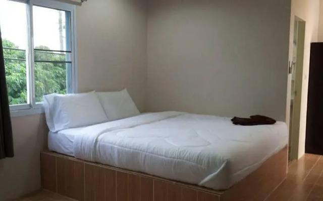 Sairee Center Guesthouse