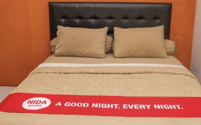 Ten House Guest & Resto by RedDoorz